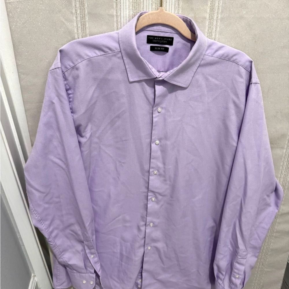 Bloomingdale’s men’s dress shirt Size 17 34/35 button down long sleeve purple